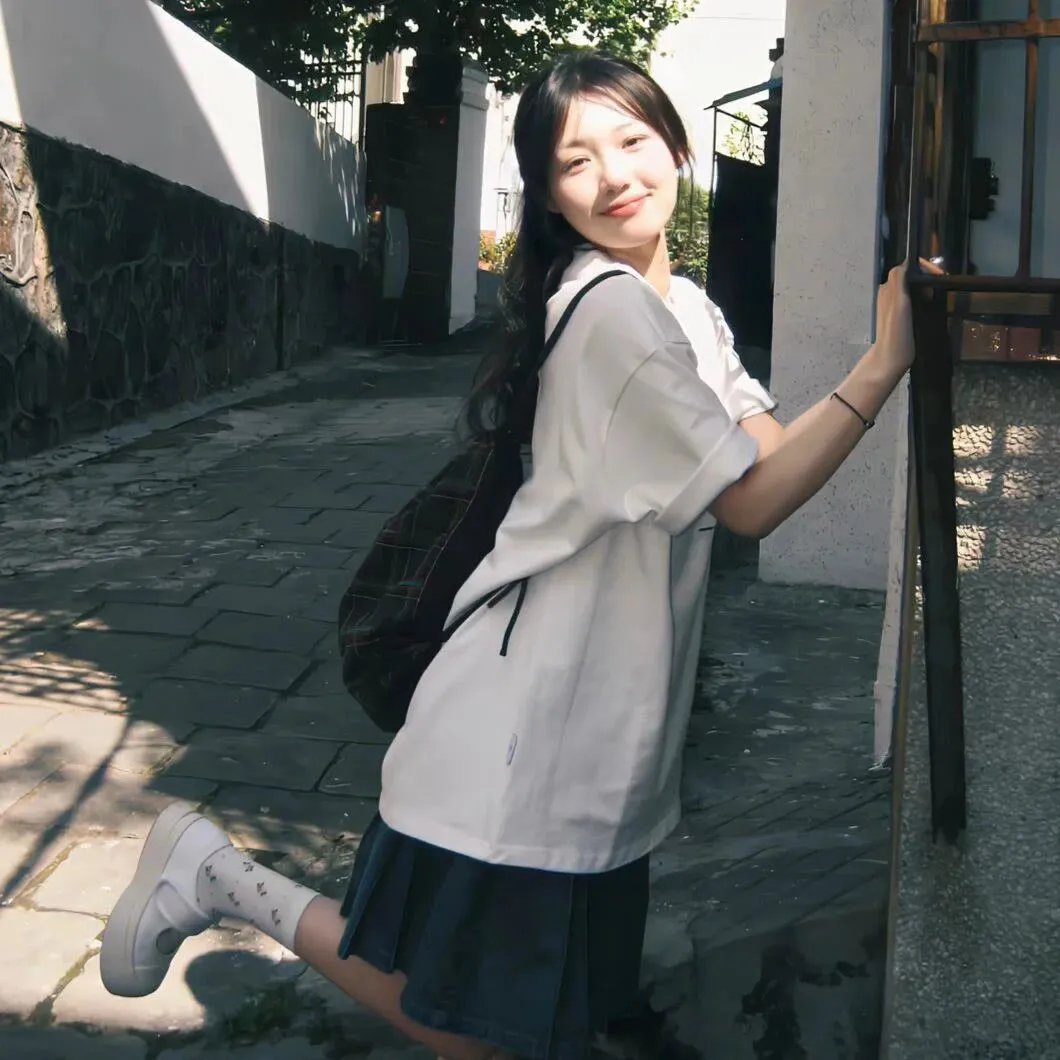 梨泰告别 海报